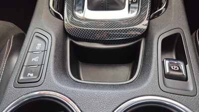 2013 Holden COMMODORE - Thumbnail