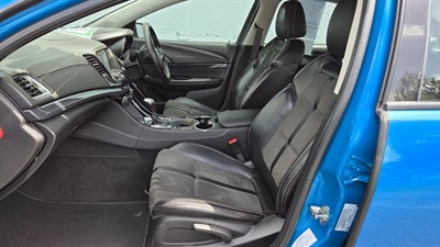 2013 Holden COMMODORE - Thumbnail
