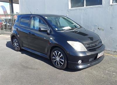 2005 Toyota Ist - Thumbnail