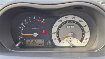 2005 Toyota Ist - Thumbnail