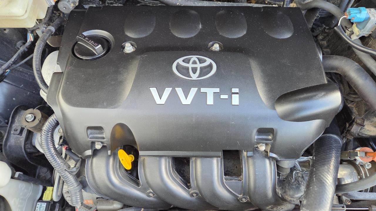 2005 Toyota Ist