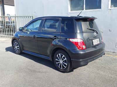 2005 Toyota Ist - Thumbnail