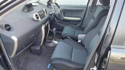2005 Toyota Ist - Thumbnail