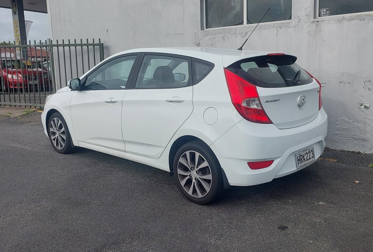 2014 HYUNDAI ACCENT