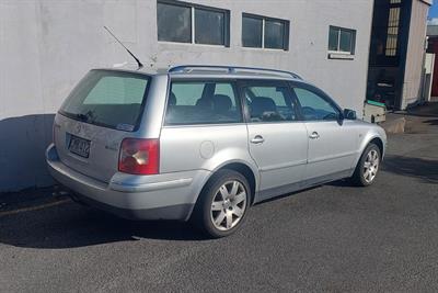 2002 Volkswagen PASSAT - Thumbnail