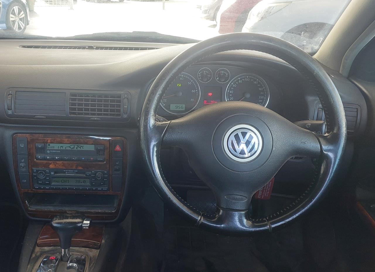 2002 Volkswagen PASSAT