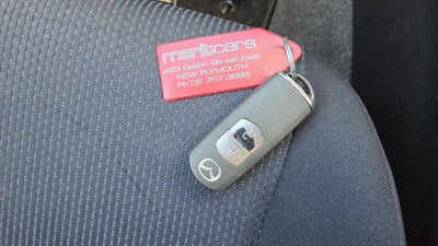 2010 Mazda Axela - Thumbnail
