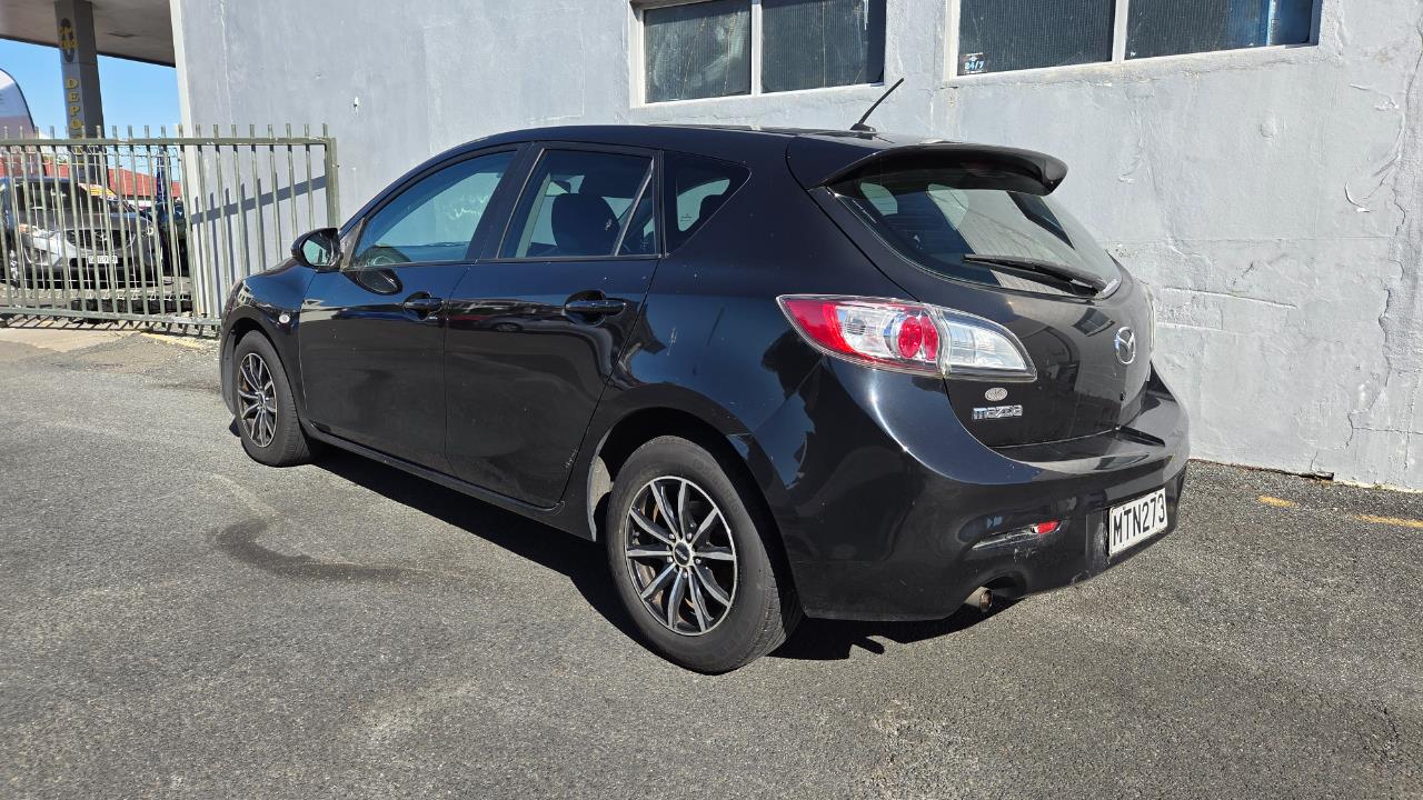 2010 Mazda Axela