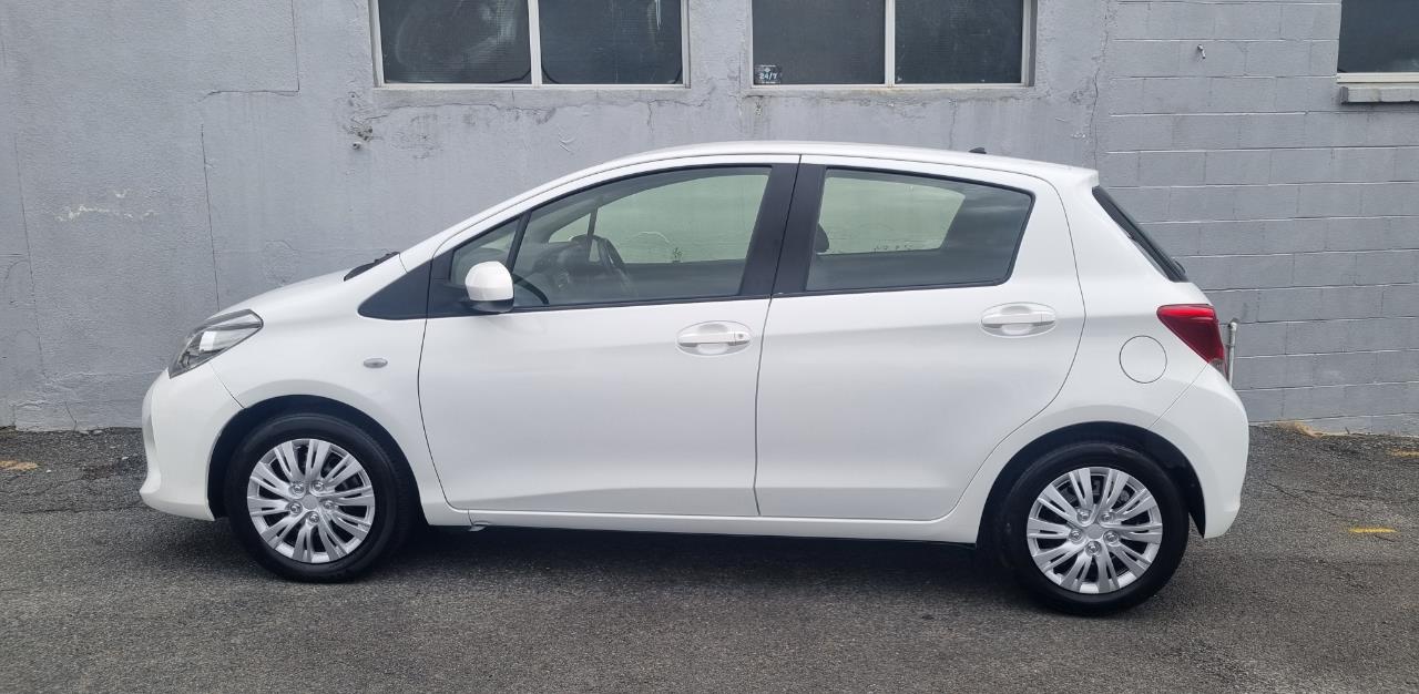 2016 Toyota YARIS