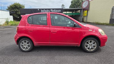 2005 Toyota Echo - Thumbnail