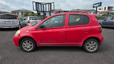 2005 Toyota Echo - Thumbnail