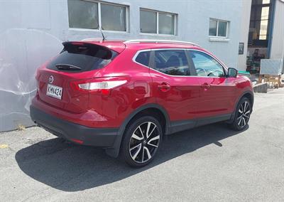 2017 Nissan QASHQAI - Thumbnail