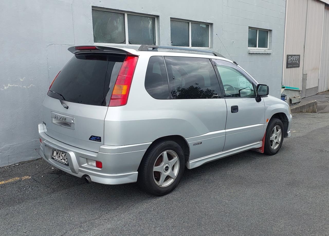 1998 Mitsubishi RVR