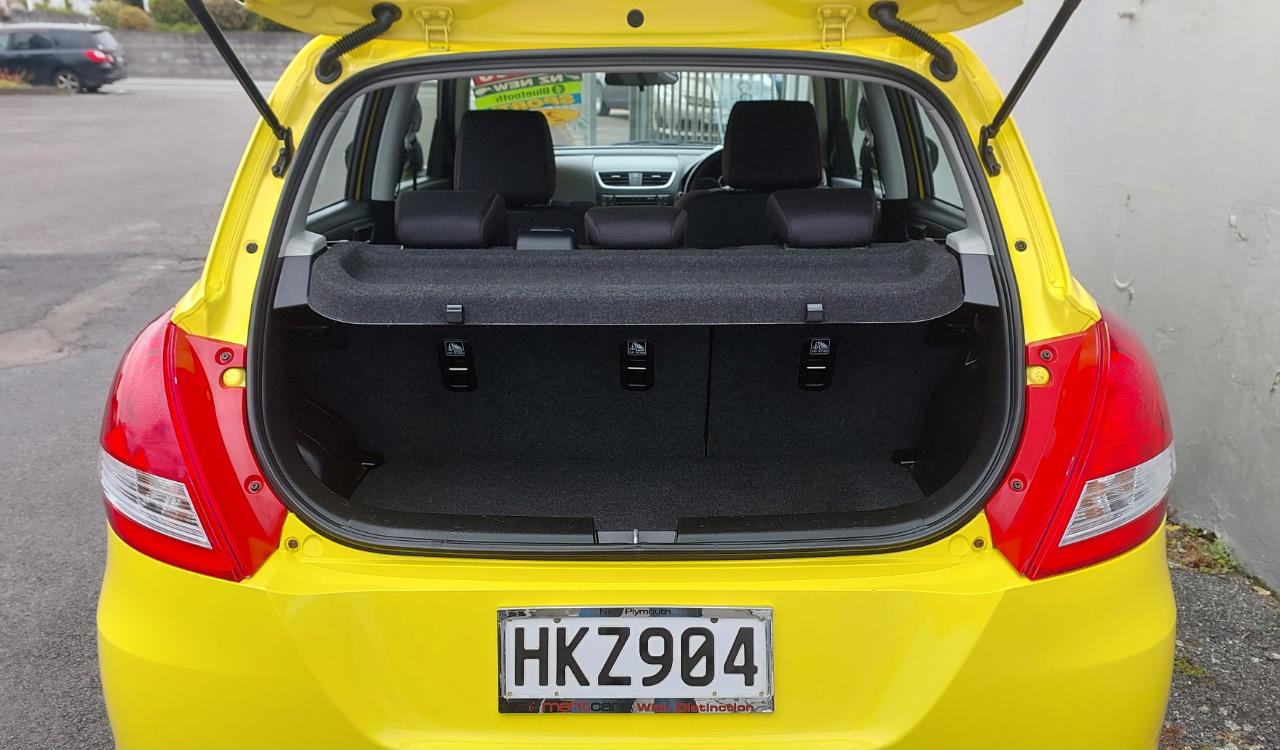 2013 Suzuki SWIFT