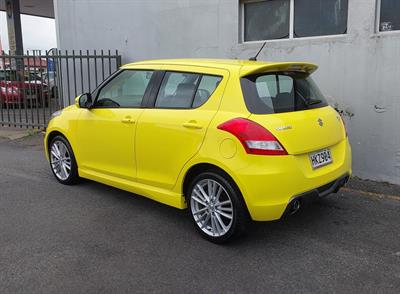 2013 Suzuki SWIFT - Thumbnail