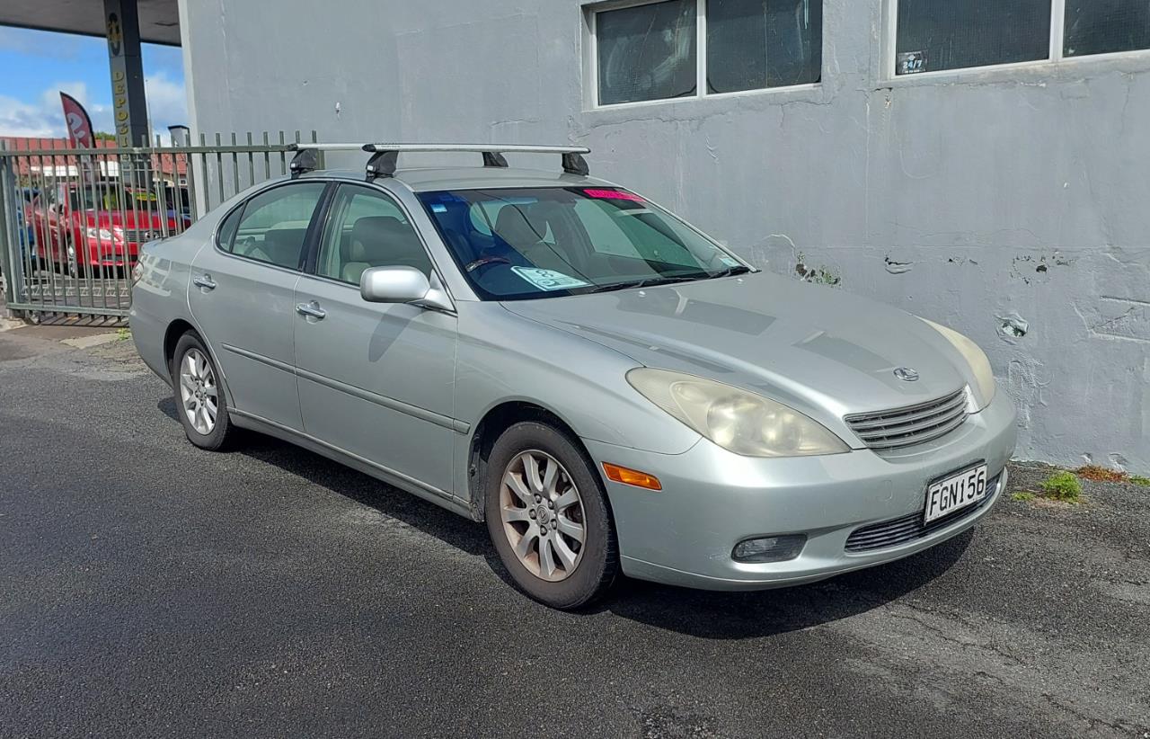 2004 Lexus ES300
