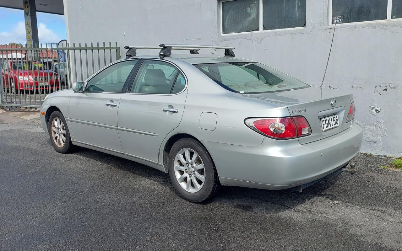 2004 Lexus ES300