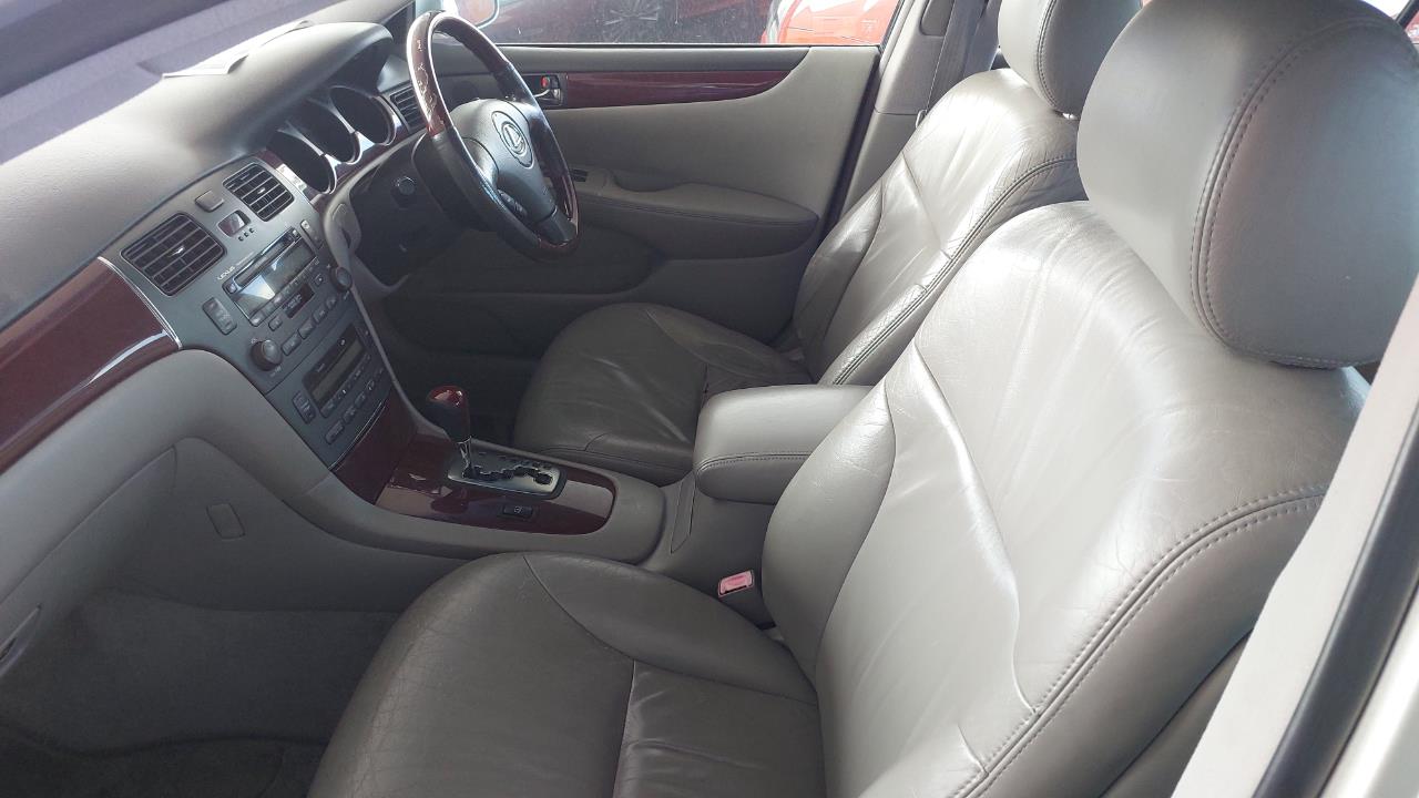 2004 Lexus ES300