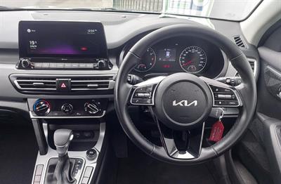 2021 Kia Seltos - Thumbnail
