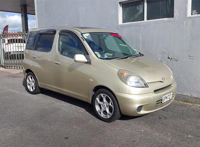 2000 Toyota Funcargo