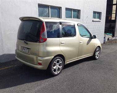 2000 Toyota Funcargo - Thumbnail