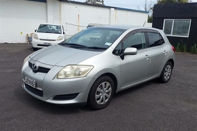 2006 Toyota Auris - Thumbnail