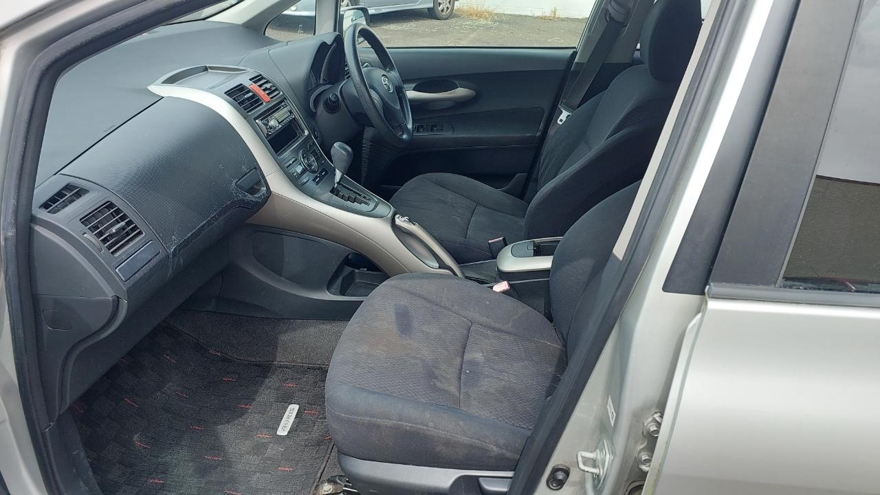 2006 Toyota Auris