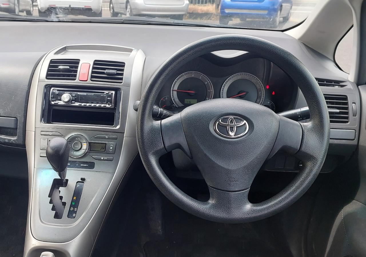 2006 Toyota Auris