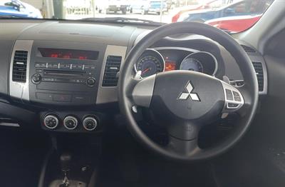 2009 Mitsubishi Outlander - Thumbnail