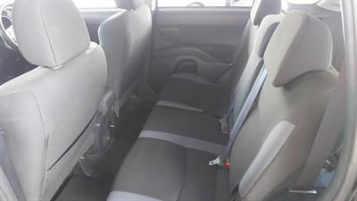 2009 Mitsubishi Outlander - Thumbnail