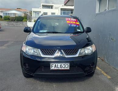 2009 Mitsubishi Outlander - Thumbnail