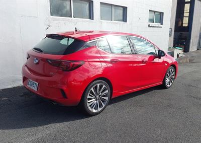 2018 Holden ASTRA - Thumbnail